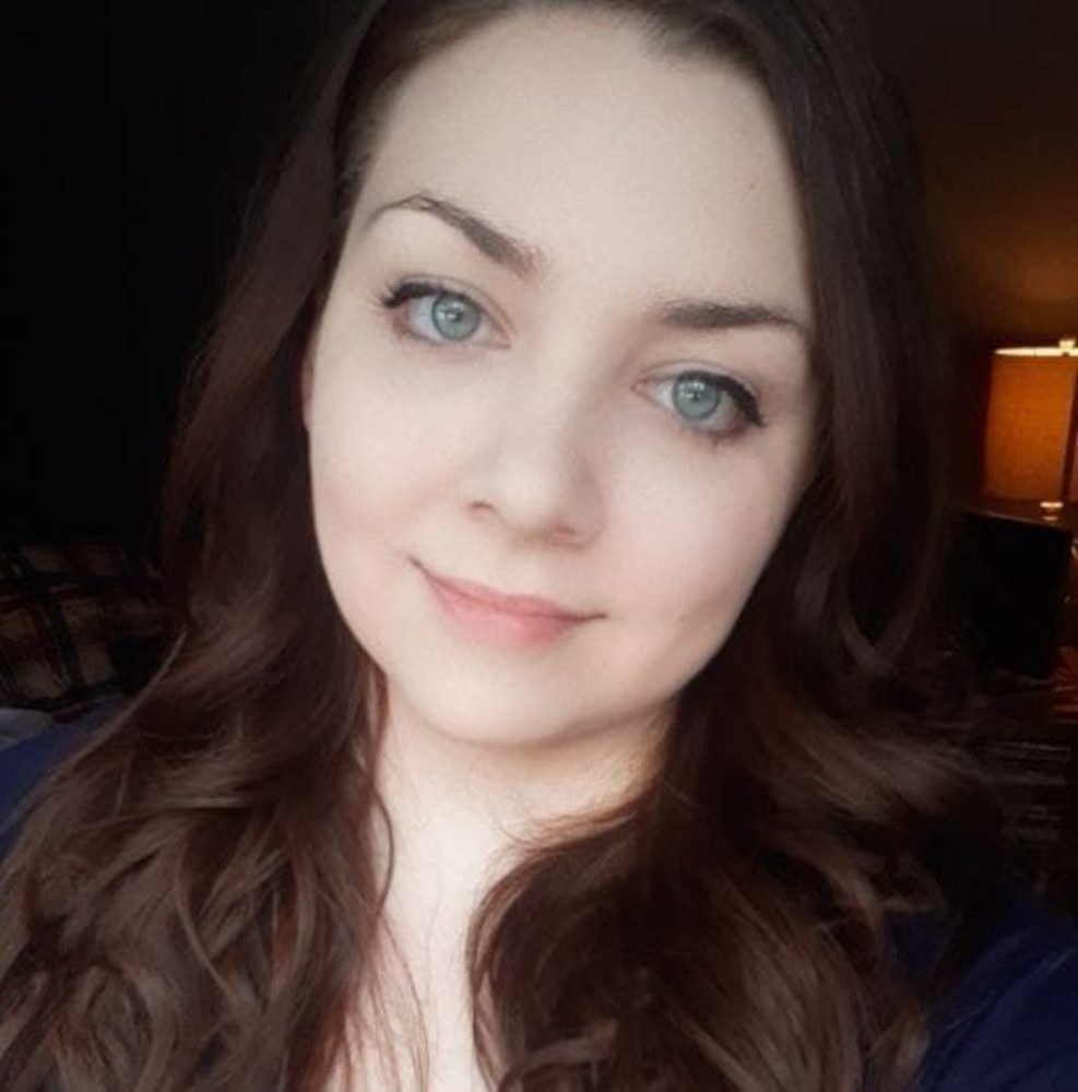 Meet your Posher, Stephanie